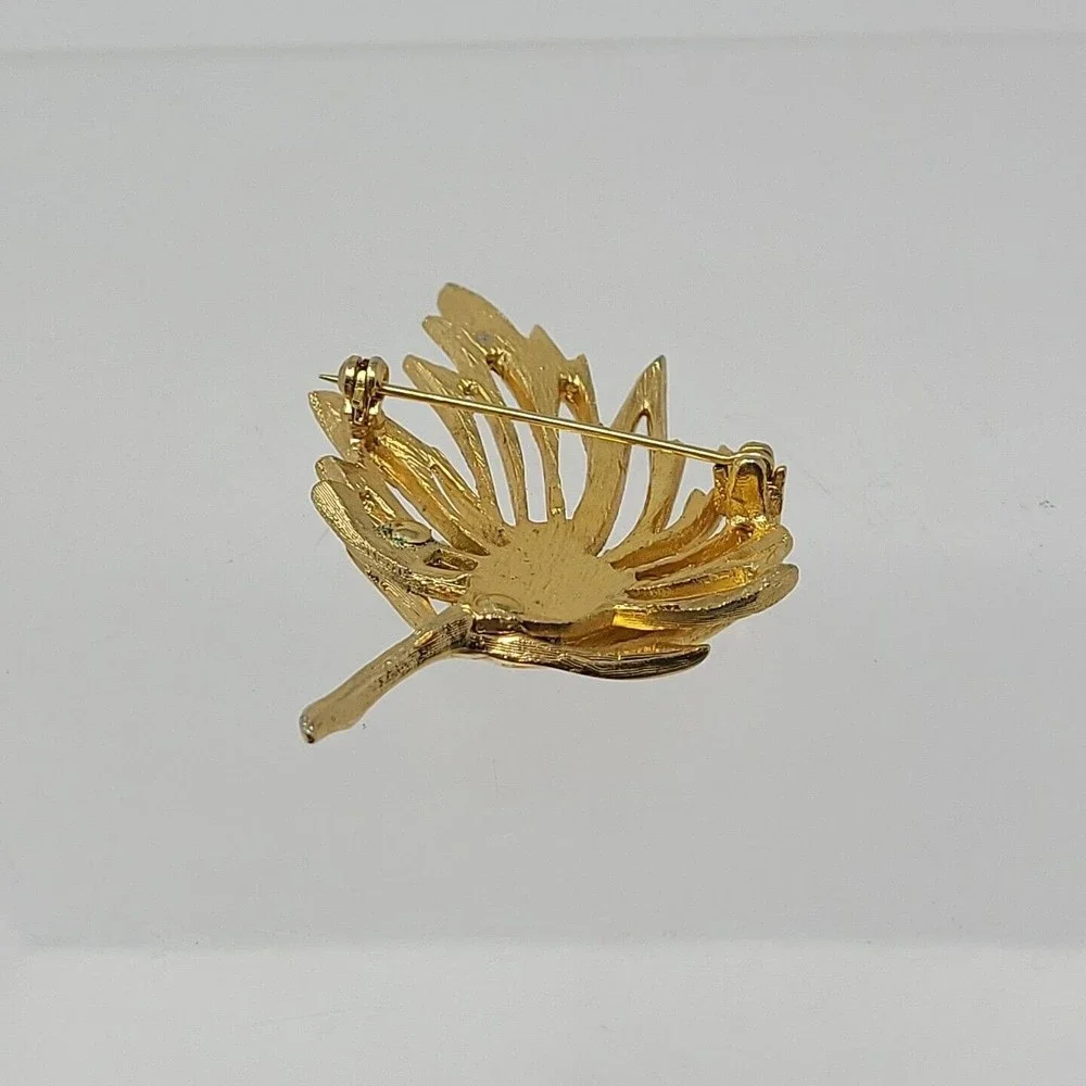 Vintage Gold Leaf Brooch Pin Autumn Jewelry 2.5